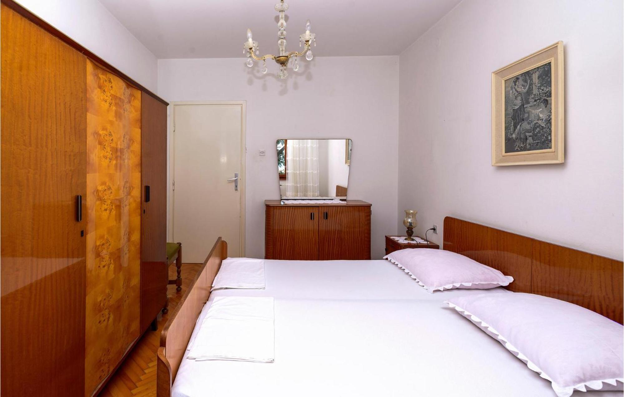3 Bedroom Beautiful Apartment In Senj Senj  Exterior foto